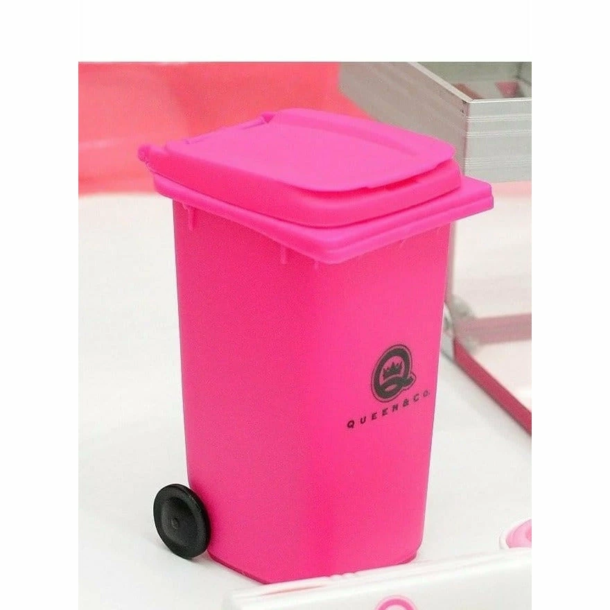 Tools Queen & Co Trash Can 1 Tools Queen & Co Trash Can