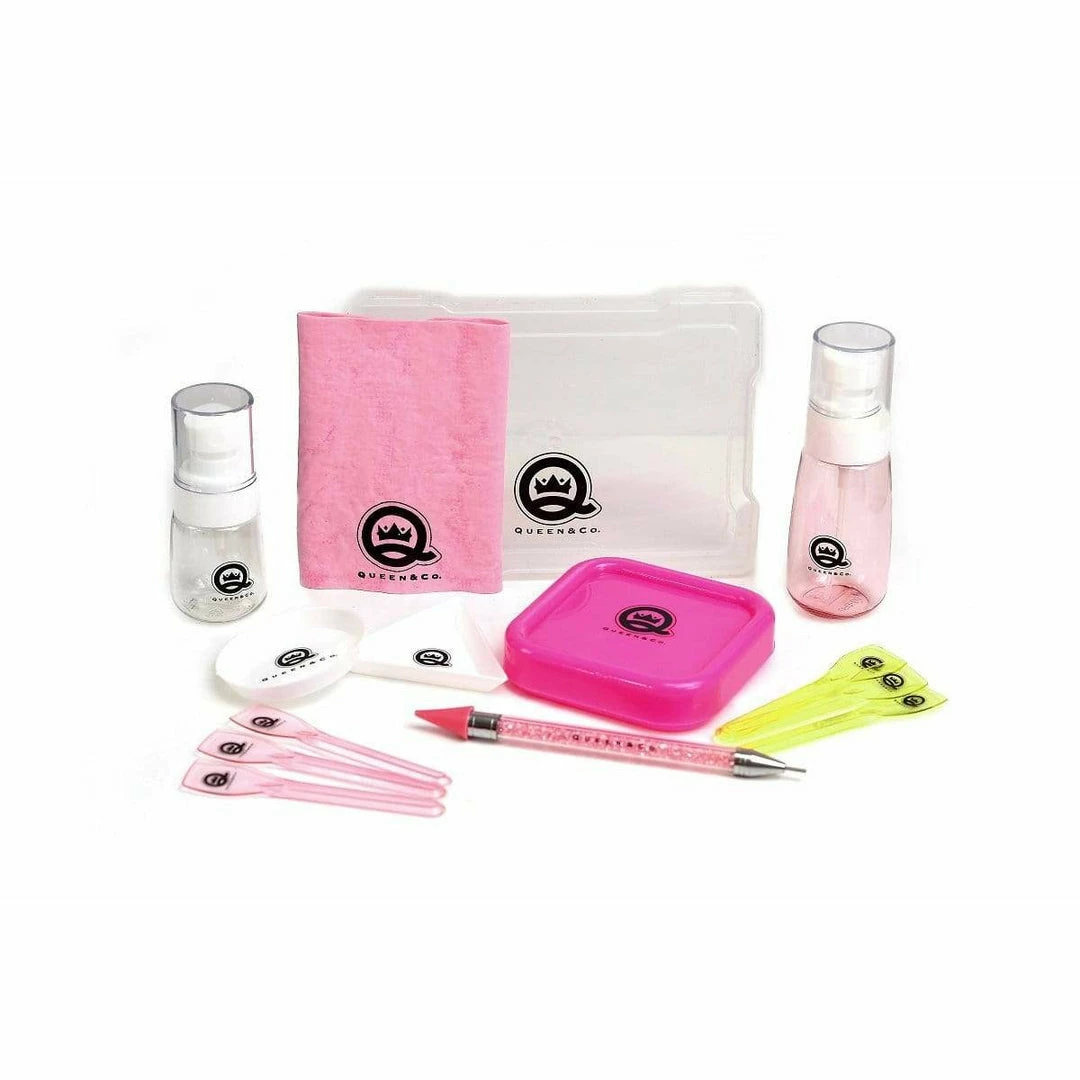 Queen & Co Royal Essentials Kit 1 Queen & Co Royal Essentials Kit