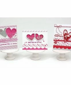 Queen & Co Happy Hearts Shaped Shaker Kit