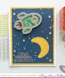 Queen & Co Shaped Shaker Kits Space Shaped Shaker Kit