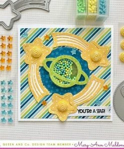 Queen & Co Shaped Shaker Kits Space Shaped Shaker Kit